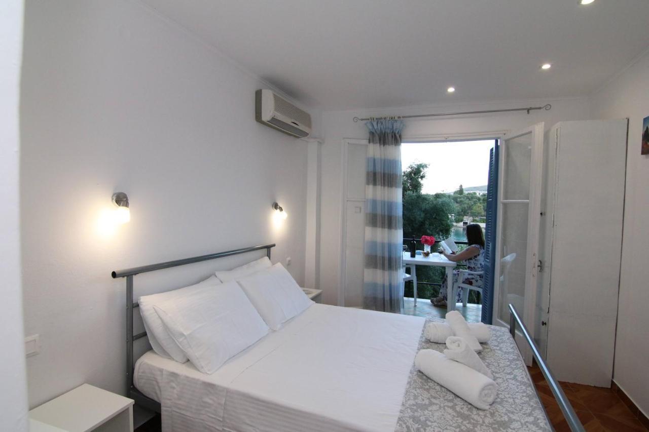 Sea Breeze Apartment Paleokastritsa Ngoại thất bức ảnh